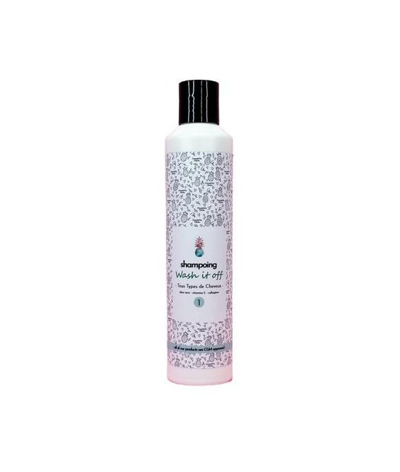Notre shampoing est sans sulfates, sans parabènes et sans silicones. Mais il est très riche en ingrédients nettoyant, nourrissant et assouplissant: Une fois les cheveux bien mouillés, appliquez quelques noisettes du produit sur le cuir chevelu puis massez doucement. Lavez soigneusement les racines avec les doigts, et rincez en allant de haut en bas pour nettoyer efficacement les longueurs sans devoir les frotter et les agresser.