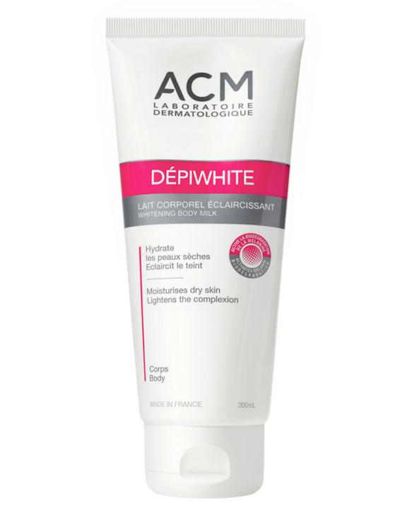 ACM DÉPIWHITE Lait Corporel Éclaircissant est un lait qui permet à la fois d'hydrater, de protéger et de nourrir la peau et permet aussi d'éclaircir les taches brunes. Ce lait aide à soulager les sensations de tiraillements et à rétablir le confort de l’épiderme. Le lait DÉPIWHITE permet à votre peau de retrouver souplesse et élasticité grâce à sa texture fluide non grasse et sa composition en actifs végétaux permettant de freiner la surproduction de mélanine.