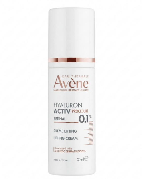 Crème Lifting formulée avec des actifs reconnus en médecine esthétique, proposés sous une forme pure et concentrée, dont le Rétinal introduit à 0.1% : 3x plus actif que le Rétinol*¹. Elle réhausse les traits du visage et active les performances cellulaires.