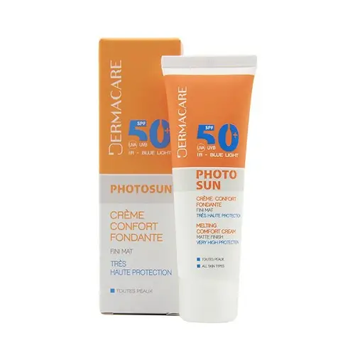 Dermacare Photosun Crème Confort Invisible SPF50+, une crème solaire hydratante et anti-âge qui offre une protection optimale contre les UVA, UVB et la lumière bleue. Sa texture légère, résistante à l’eau, convient aux peaux sensibles et prévient le vieillissement prématuré.
