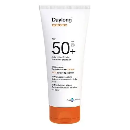 Découvrez la DAYLONG EXTREME LOTION SOLAIRE SPF50+ en format 200ML, votre alliée idéale pour une protection solaire optimale. Sa formule légère offre une protection efficace contre les UVA/UVB, tout en hydratant votre peau. Profitez du soleil en toute sécurité avec cette lotion solaire hautement efficace !