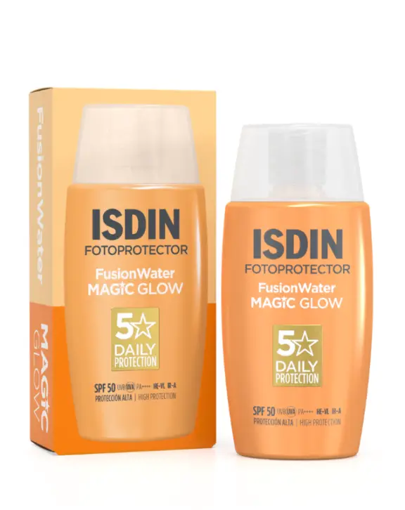 Donnez à votre peau un effet Glow instantané avec Fusion Water MAGIC Glow SPF 50, la protection solaire visage protection Full Spectrum qui protège face aux rayons UVB/UVA, à la lumière bleue, aux IR-A et à la pollution. Sa texture Ultrafluide facilite l’application et est absorbée de façon immédiate, apportant hydratation et luminosité à la peau.