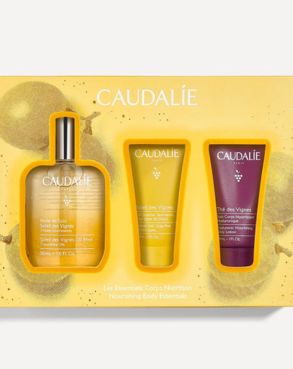 Pour vous faire plaisir tout en prenant soin de votre corps ou pour l’offrir à l’occasion des fêtes, Caudalie vous propose une combinaison d’essentiels corps nutrition. Elle se décline en deux coffrets : l’un contient l’huile de soin soleil des vignes tandis que le second vous propose l’huile de soin nourrissante à la figue. Caudalie Coffret Les Essentiels Corps Nutrition est idéal pour prendre soin de votre peau tout en lui apportant éclat et hydratation.