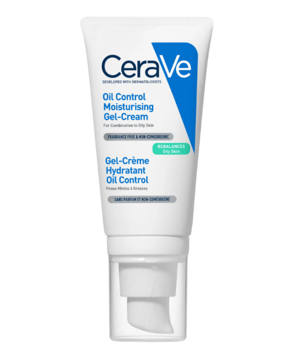 CeraVe Gel-Crème Hydratant Oil Control Peaux Mixtes à Grasses 52 ml est le produit parfait pour matifier, rééquilibrer et hydrater votre peau au quotidien. Enrichi avec trois céramides essentielles naturellement présents dans la peau et de l'acide hyaluronique, ce gel-crème répare la barrière cutanée tout en apaisant grâce au niacinamide, un puissant actif anti-inflammatoire.