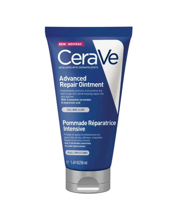 Soin réparateur protecteur pour les peaux très sèches, abîmées, craquelées Développé avec des dermatologues, la Pommade Réparatrice Intensive de CeraVe est un soin multi-usages qui apaise, protège et répare immédiatement les peaux très sèches, abîmées, craquelées. Ce soin réparateur s'applique sur le visage, le corps et les lèvres. Enrichi aux 3 céramides essentiels naturellement présents dans la peau et à l'acide hyaluronique, ce soin restaure la barrière cutanée. Sa texture pommade semi-occlusive forme une barrière protectrice, comme un « effet pansement », pour protéger les peaux abîmées tout en permettant à la peau de "respirer". Enfin, le panthénol permet d'apaiser immédiatement les sensations d'inconfort. Sa formule haute tolérance testée sous contrôle dermatologique convient pour les peaux très sèches et abimées Sans parfum. Hypoallergénique.Non comédogène. Texture transparente non collante. Pour toute la famille (dès 1 mois).