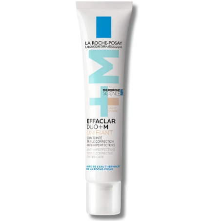 La Roche-Posay Effaclar Duo+ M Soin Triple Correction Anti-Imperfections 40ml est un traitement spécialement conçu pour les peaux grasses sujettes aux imperfections. Grâce à sa formule innovante, ce soin anti-imperfections agit sur les boutons, les points noirs et réduit les pores dilatés pour une peau plus lisse et nette. Enrichi en acide salicylique et en niacinamide, ce produit de La Roche-Posay aide à éliminer les imperfections tout en apaisant la peau et en réduisant les marques résiduelles. Sa texture légère et non grasse pénètre rapidement pour une application facile au quotidien. Adoptez ce soin triple correction pour retrouver une peau nette et lumineuse. Son format de 40ml est idéal pour une utilisation régulière et pratique. N'attendez plus pour découvrir les bienfaits de La Roche-Posay Effaclar Duo+ M et offrez à votre peau le traitement qu'elle mérite.