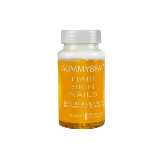 Ces bonbons Gummy bear gélifiés pratiques pour la peau, les ongles et les cheveux sont un complément nutritionnel naturel créé pour vous aider à prendre soin de votre apparence de manière simple et ludique. Formulé avec une gamme de vitamines et de minéraux connus pour soutenir et entretenir les cheveux, la peau et les ongles, ce délicieux complément offre une nouvelle façon de soutenir votre beauté naturelle extérieure à partir de l’intérieur. Déclinés sous forme d’oursons, ces bonbons gélifiés changent totalement notre perception des compléments qui deviennent dorénavant plus plaisants et accessibles au quotidien !